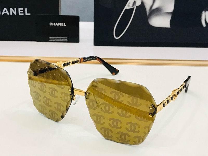 Chanel Sunglasses 1092